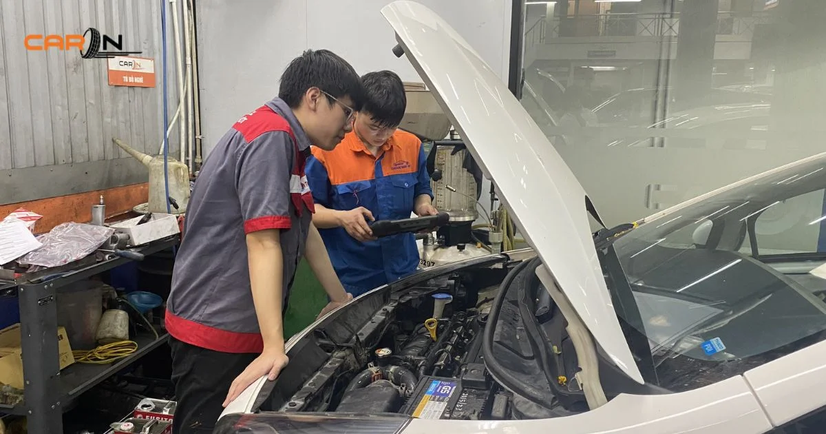 Chọn trường dạy nghề sửa chữa ô tô như nào cho hợp lý